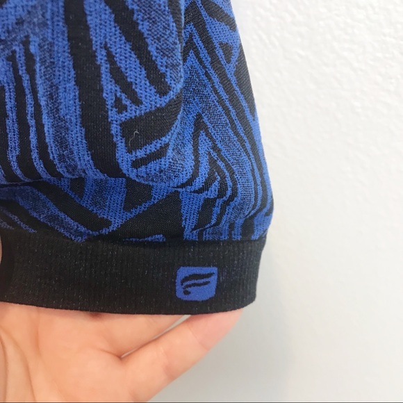 Fabletics printed Razor Back Workout Tank Top - Picture 4 of 4